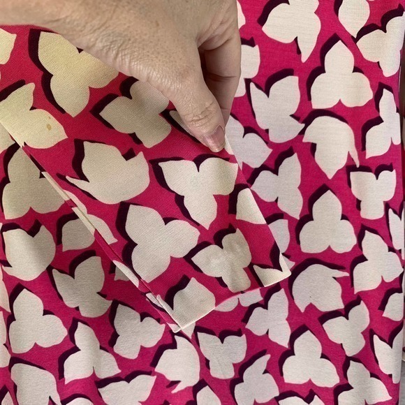 DIANE VON FURSTENBERG Reina Pink & White Silk Solei Geometric Print Dress - Picture 6 of 11